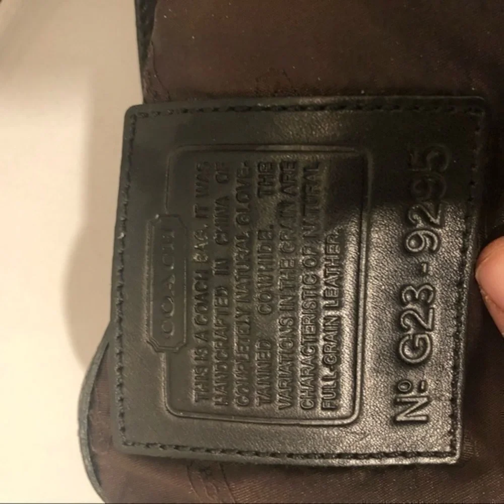 Coach almost vintage black leather mini bag
